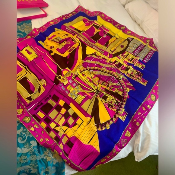 Absolutely beautiful, authentic brand new 100%silk Emilio Pucci large scarf - Picture 5 of 8